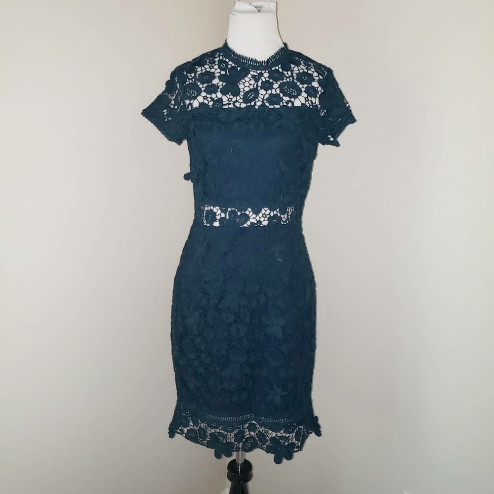 💙💚 Minuet Anthropologie Womens Dress Size: Medium Color: Teal Eyelet Open Back
